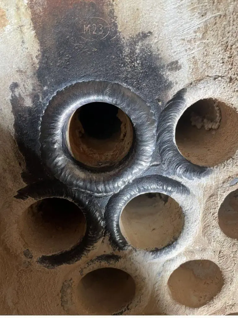 Soudure de tubes sur plaque tubulaire de chaudière